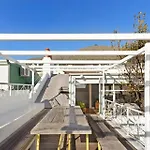 Solar-Power Green Point Village Retreat