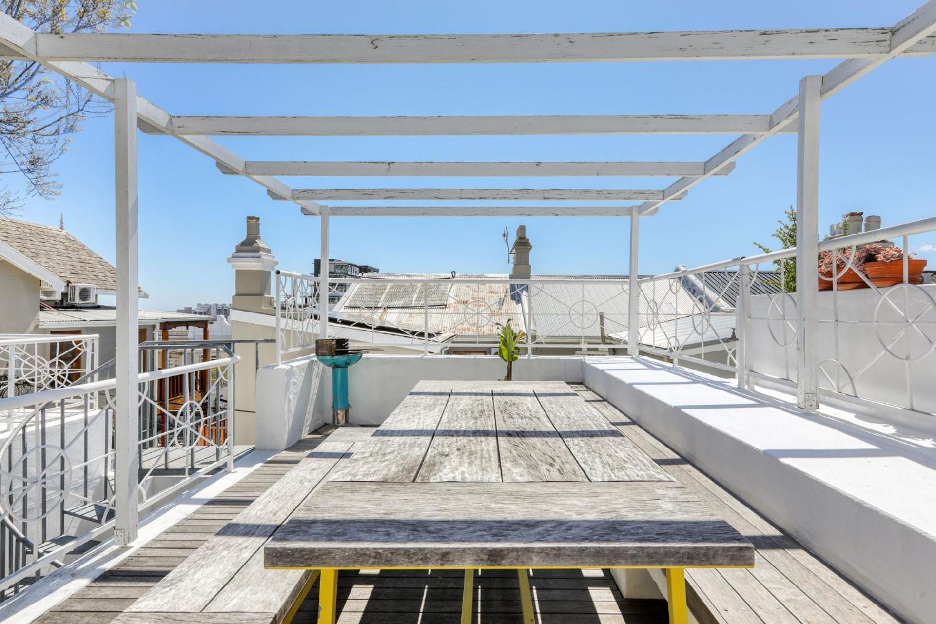 Solar-power Point Village Retreat Cape Town